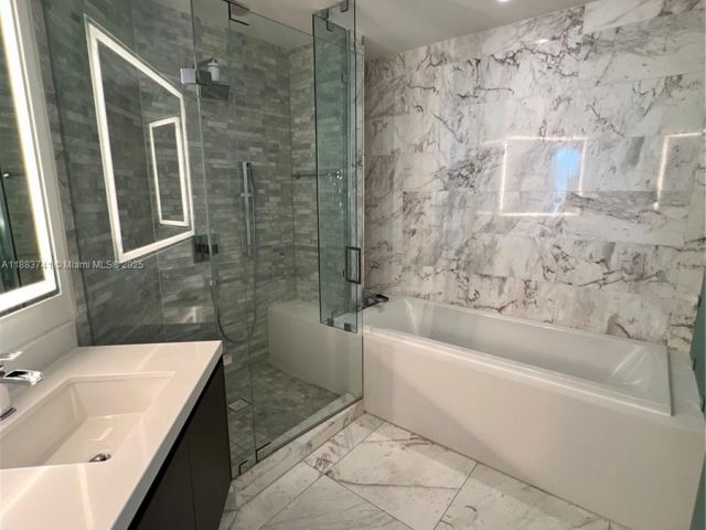 Apartment for sale  Unit #1208 - photo 6571169