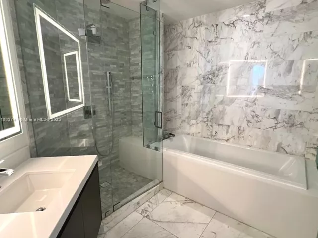 2-bedroom condo for sale in Miami - 851 NE 1st Ave 1208 - MondialRealty