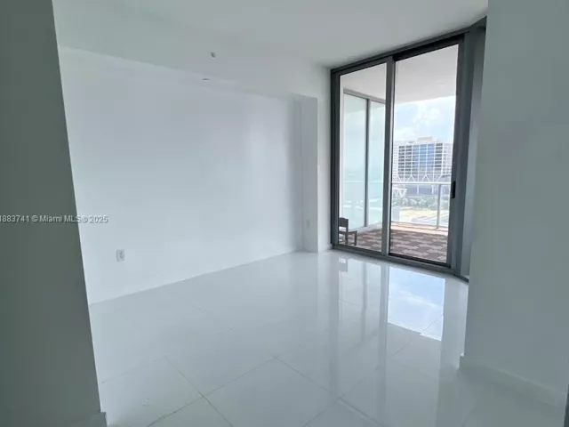 2-bedroom condo for sale in Miami - 851 NE 1st Ave 1208 - MondialRealty