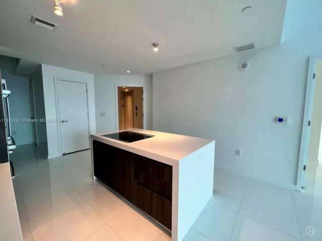 2-bedroom condo for sale in Miami - 851 NE 1st Ave 1208 - MondialRealty