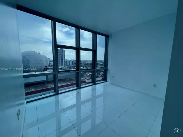 2-bedroom condo for sale in Miami - 851 NE 1st Ave 1208 - MondialRealty