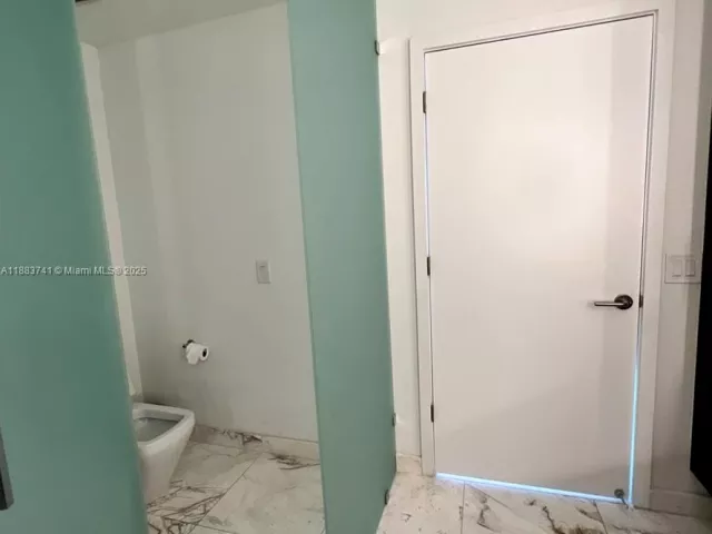 2-bedroom condo for sale in Miami - 851 NE 1st Ave 1208 - MondialRealty