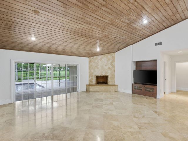 Home for sale at 2063 NW 19th Way - photo 6622784