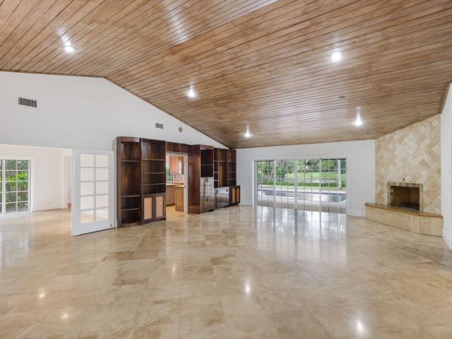 Home for sale at 2063 NW 19th Way - photo 6622785