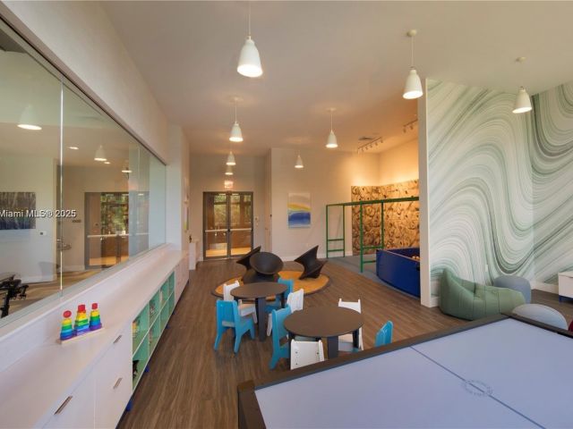 Apartment for rent  Unit #1717 - photo 6572794