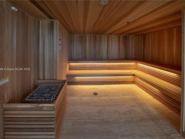 Apartment for rent  Unit #1717 - photo 6572797