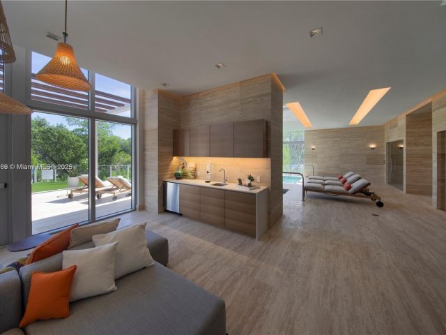 Apartment for rent  Unit #1717 - photo 6572799