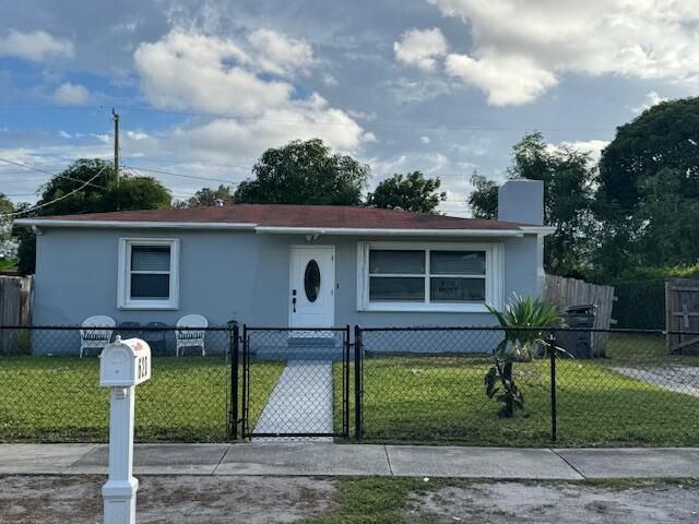 Home for rent at 620 Putter Place - photo 6733994