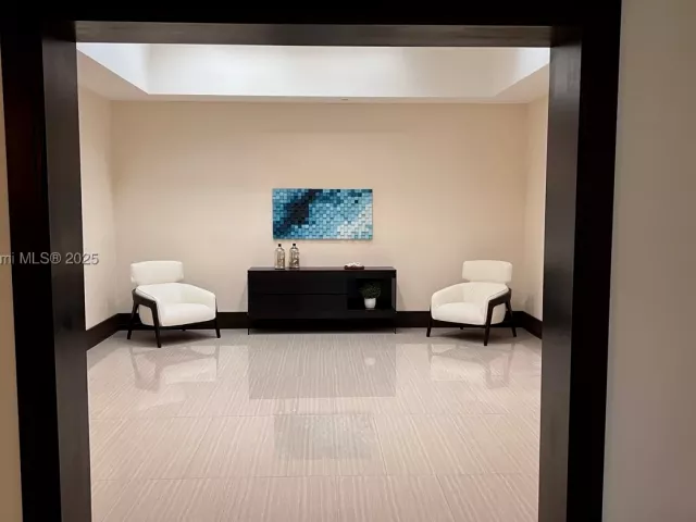 3-bedroom condo for sale in Sunny Isles Beach - 16485 Collins Ave 2334 - MondialRealty
