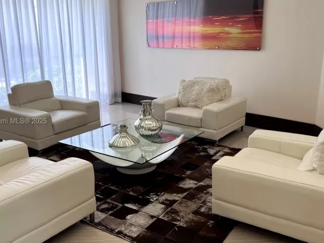 3-bedroom condo for sale in Sunny Isles Beach - 16485 Collins Ave 2334 - MondialRealty