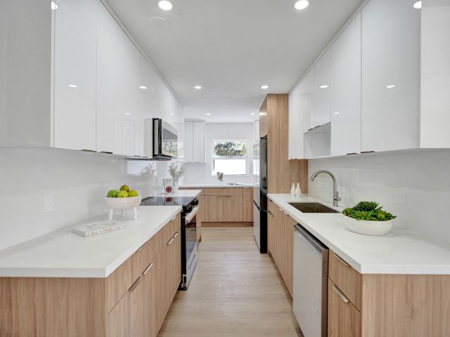 Home for sale at 530 Kingbird Circle - photo 6616918