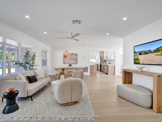 Home for sale at 530 Kingbird Circle - photo 6616923