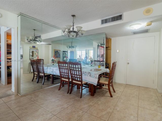 Apartment for sale  Unit #808 - photo 7435477