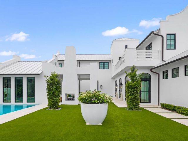 Home for sale at 734 S Ocean Boulevard - photo 6595175