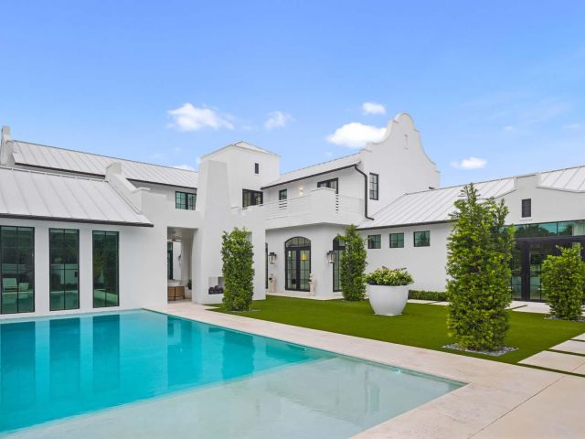 Home for sale at 734 S Ocean Boulevard - photo 6595176