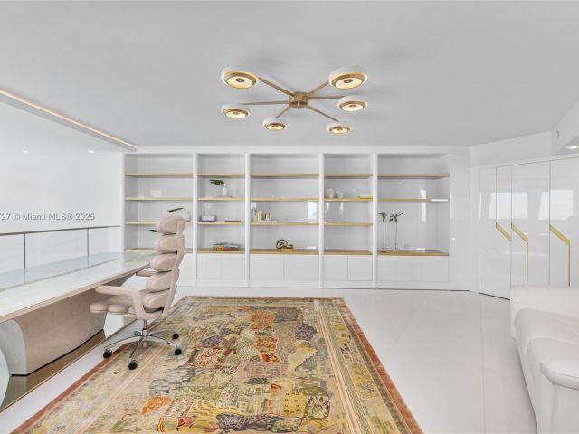 Apartment for sale  Unit #PH-5 - photo 6589577