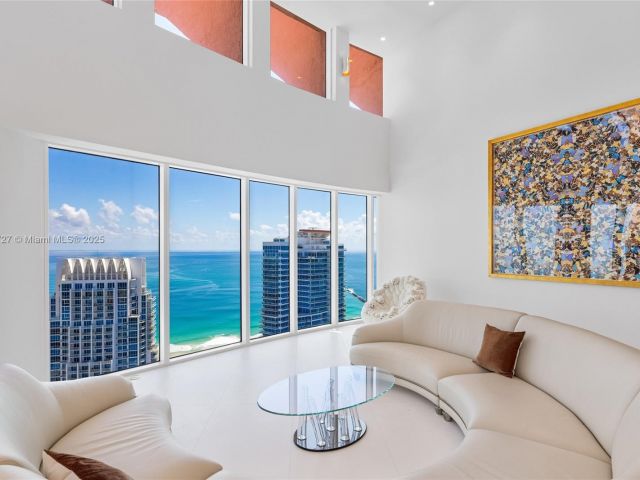 Apartment for sale  Unit #PH-5 - photo 6589580