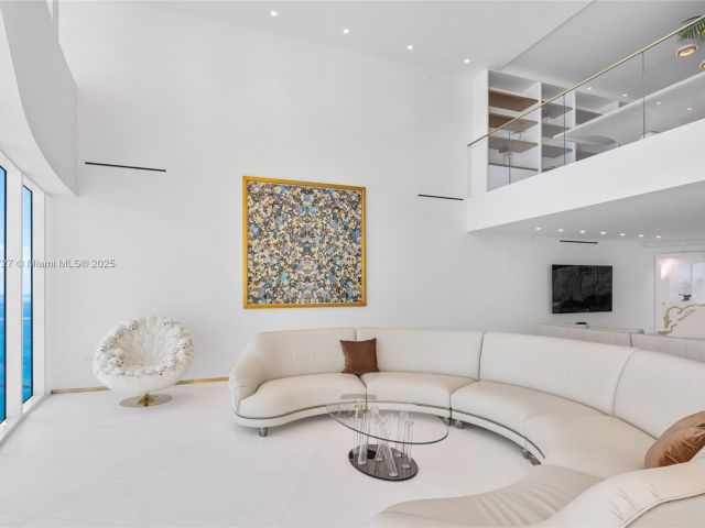 Apartment for sale  Unit #PH-5 - photo 6589581