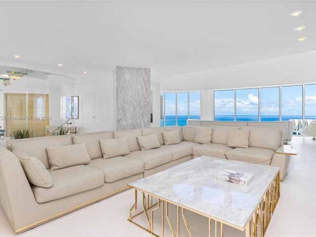 Apartment for sale  Unit #PH-5 - photo 6589582