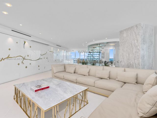 Apartment for sale  Unit #PH-5 - photo 6589583