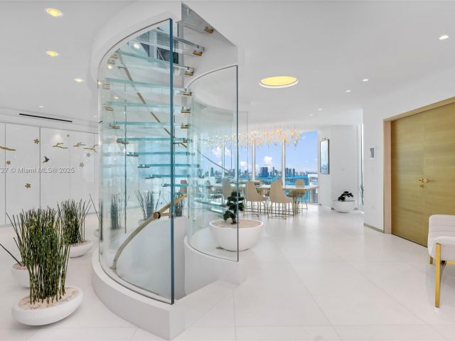 Apartment for sale  Unit #PH-5 - photo 6589589