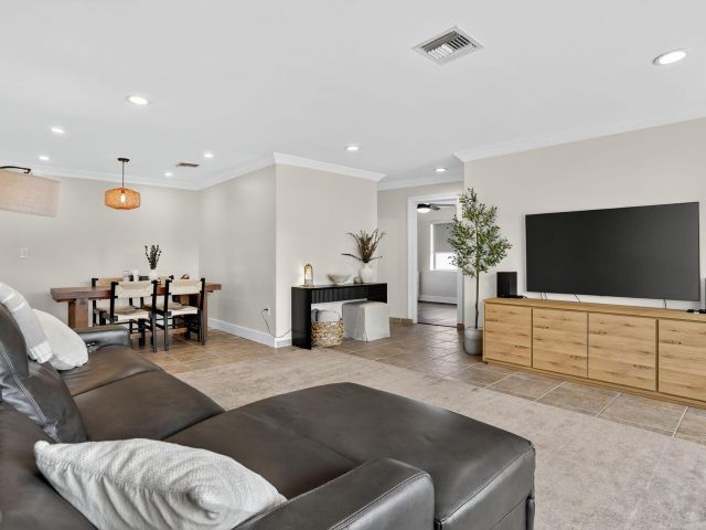 Home for sale at 2840 NE 7th Terrace - photo 6575007