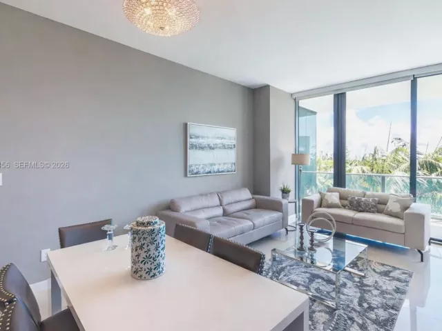 1-bedroom condo for sale in Miami - 480 NE 31st St 702 - MondialRealty