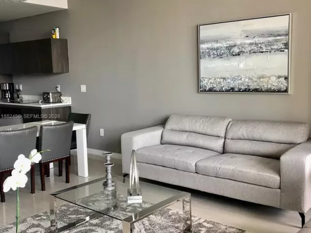 1-bedroom condo for sale in Miami - 480 NE 31st St 702 - MondialRealty