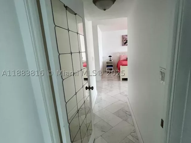 2-bedroom condo for rent in Hollywood - 2751 S Ocean Dr 1204S - MondialRealty