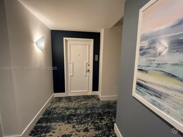 2-bedroom condo for rent in Hollywood - 2751 S Ocean Dr 1204S - MondialRealty