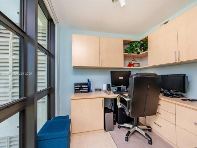 Apartment for sale  Unit #E501 - photo 6605964