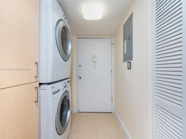 Apartment for sale  Unit #E501 - photo 6605965