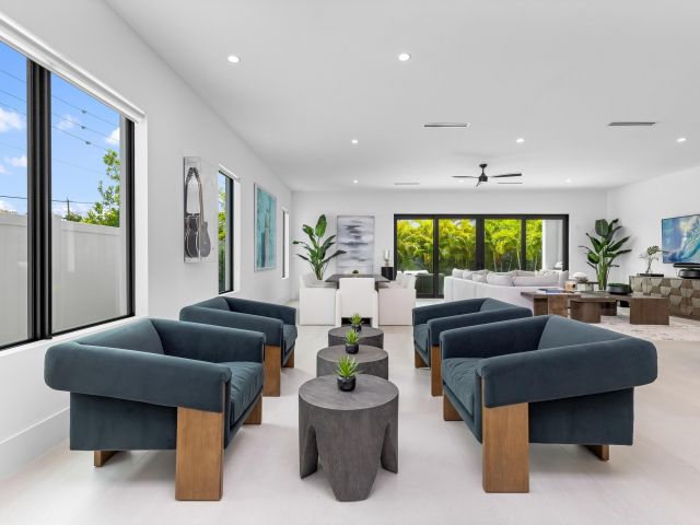 Home for sale at 698 Jeffery Street - photo 6593566