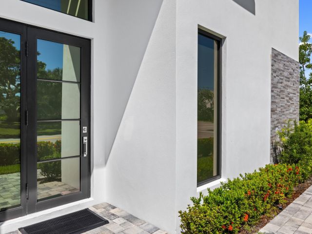 Home for sale at 698 Jeffery Street - photo 6593568