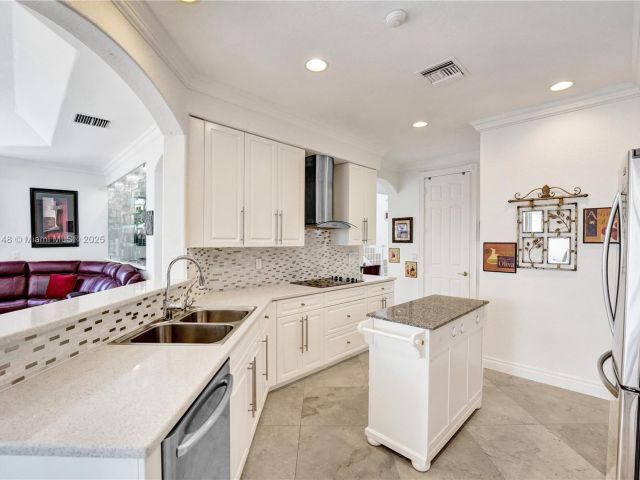 Home for rent at 1468 Mariner Way - photo 6594413