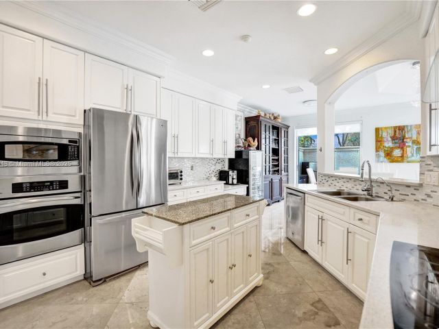 Home for rent at 1468 Mariner Way - photo 6594417