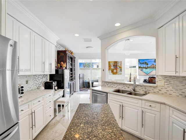 Home for rent at 1468 Mariner Way - photo 6594418