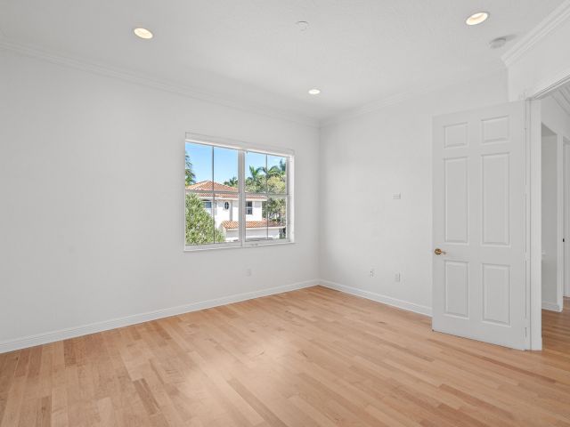 Home for rent at 1468 Mariner Way - photo 6737250