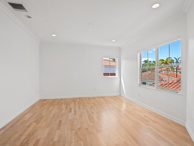 Home for rent at 1468 Mariner Way - photo 6737255