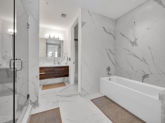 Apartment for sale  Unit #LPH914 - photo 6604157