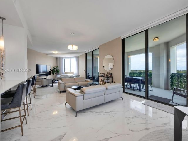 Apartment for sale  Unit #LPH914 - photo 6604159