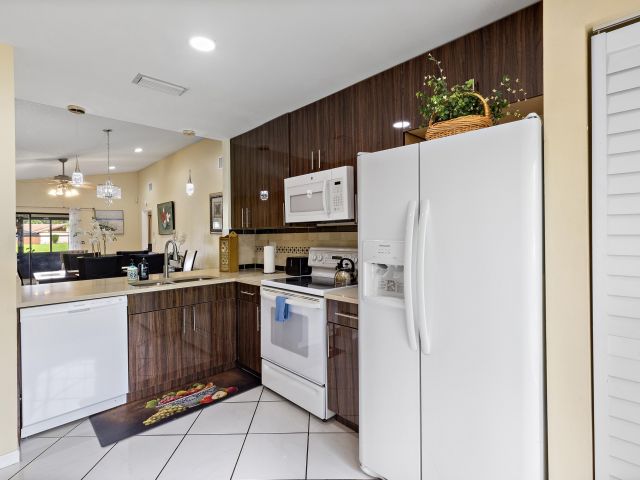 Home for rent at 1315 Summit Run Circle - photo 6592339