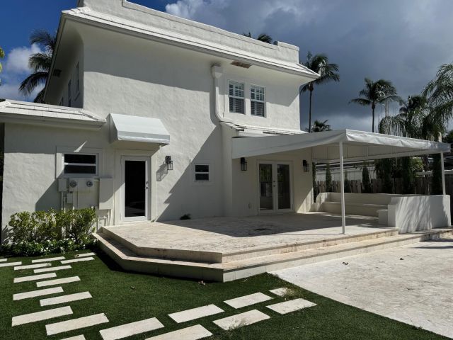 Home for rent at 224 10th Street - photo 6592290