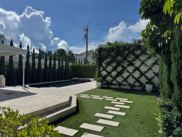 Home for rent at 224 10th Street - photo 6592291