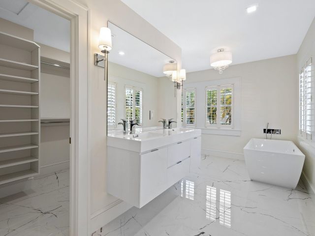 Home for rent at 224 10th Street - photo 6666665