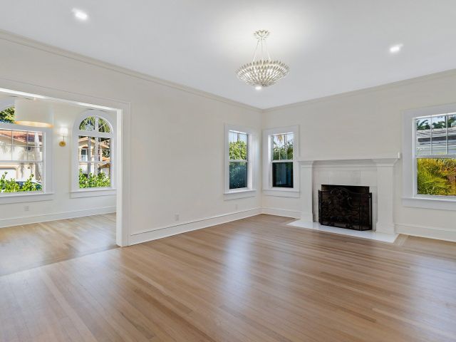 Home for rent at 224 10th Street - photo 6666690