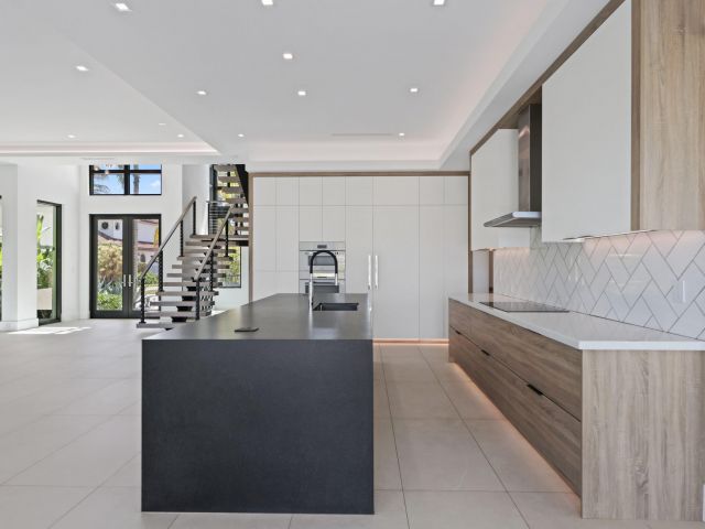 Home for sale at 933 Allamanda Drive - photo 6639855