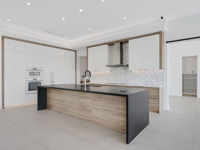 Home for sale at 933 Allamanda Drive - photo 6639856