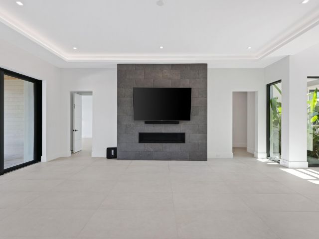 Home for sale at 933 Allamanda Drive - photo 6639858