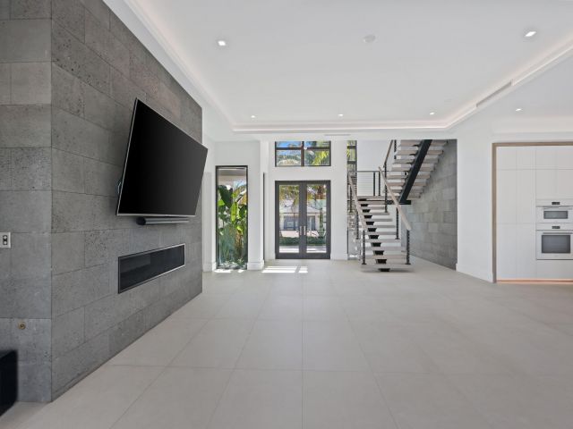 Home for sale at 933 Allamanda Drive - photo 6639859